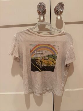 Re/Done Cream Graphic 'Catch Me If You Can' Short Sleeve Tee